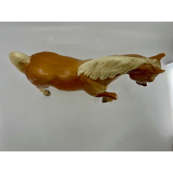 Breyer Vintage Traditional Palomino Family Arabian Stallion - Picture 2 of 6